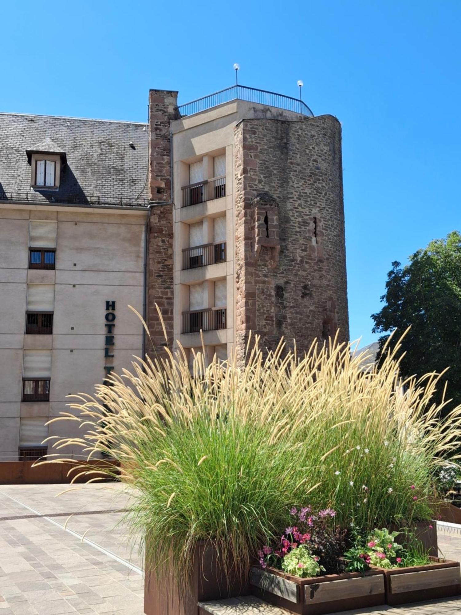 Hotel Tour Maje Rodez Exteriér fotografie